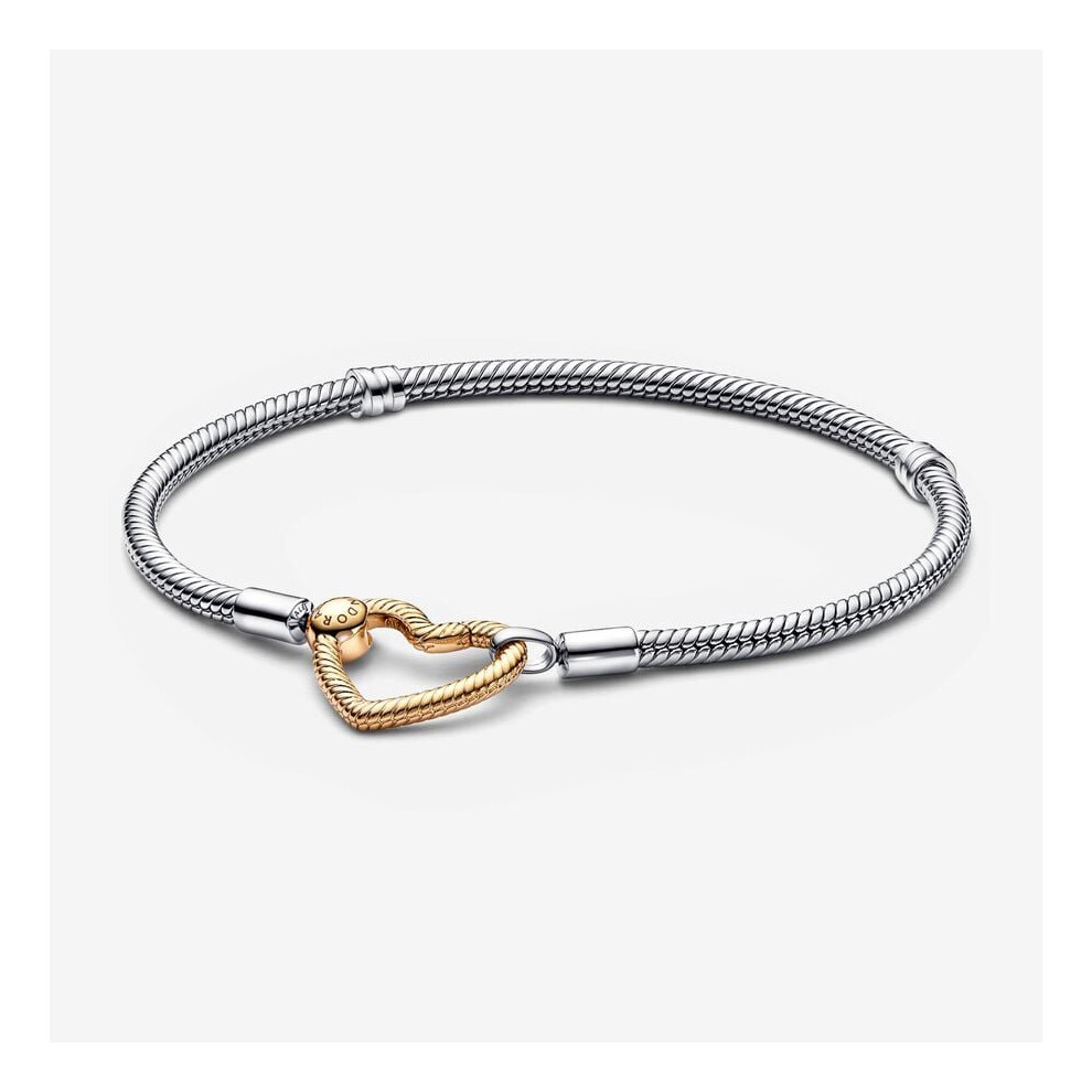 golden-19cm-pandora-moments-heart-closure-snake-chain-braceletbox-599539c00-1.jpg
